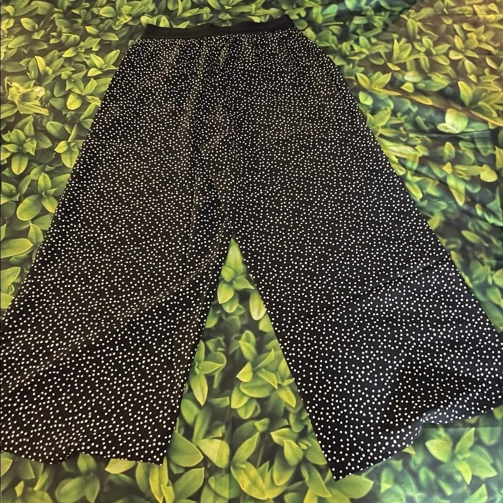 MAX STUDIO Wide Leg Patterned Woven Crop Pants​ - Picture 6 of 7